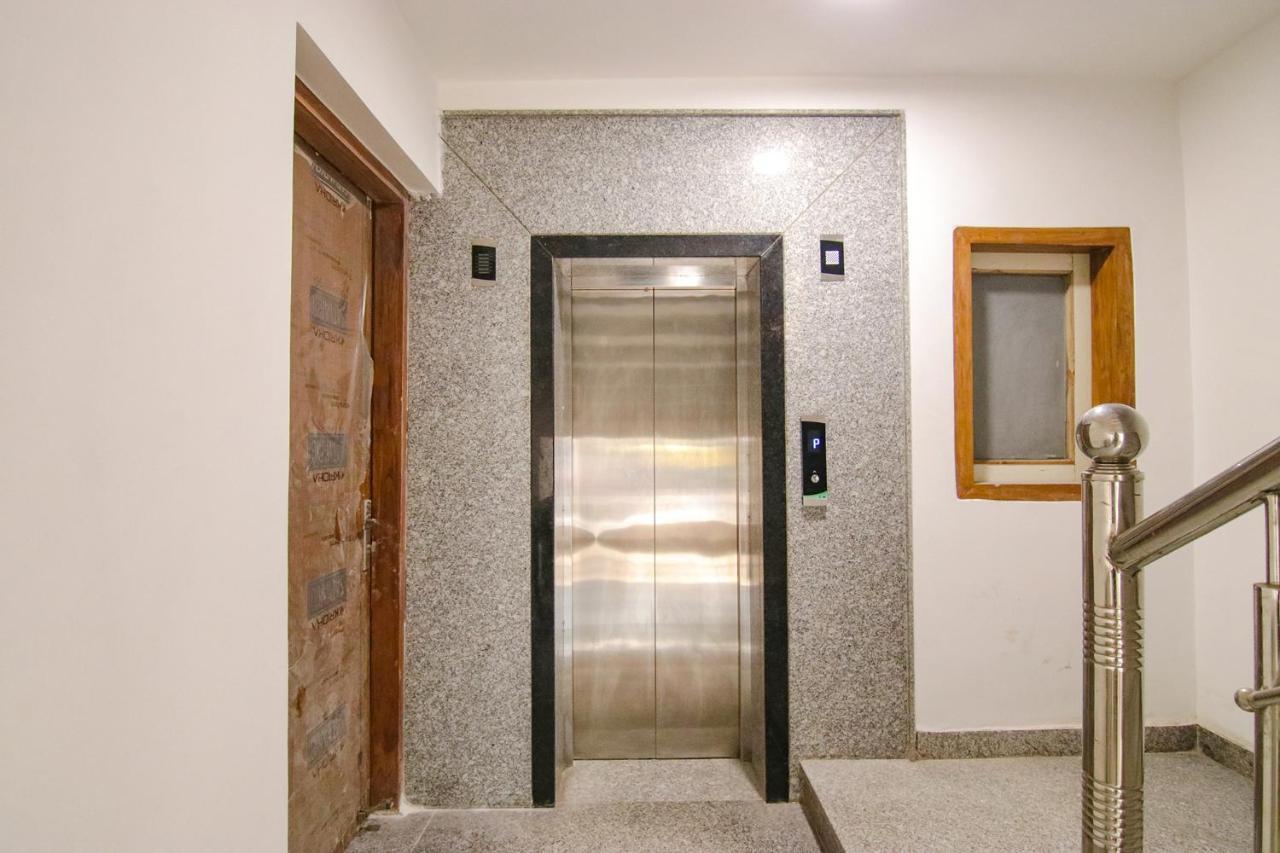 Fabhotel La Serene Bnb- Ashok Vihar Ню Делхи Екстериор снимка