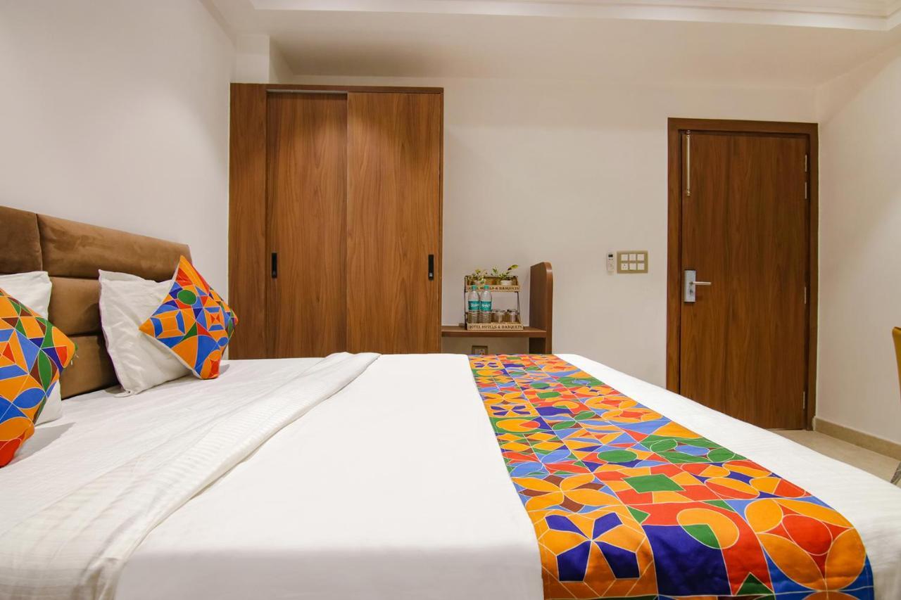 Fabhotel La Serene Bnb- Ashok Vihar Ню Делхи Екстериор снимка